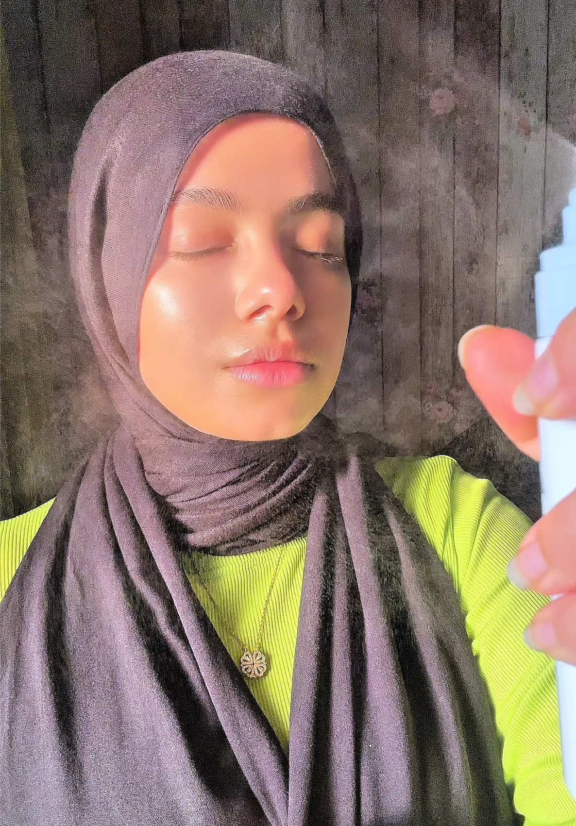 ازاي تحمي نفسك كلياً من الشمس و حرقتها @So Sandy #skincare #skincaretips #girltips #نصايح_للبنات #واقي_شمس #sunscreen 