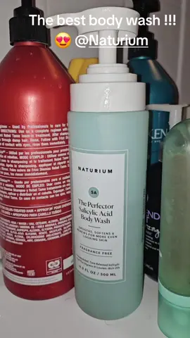 The best body wash hands down especially being a girl that has very acne prone skin if thats you too then you need this naturium salicylic acid body wash 😊✨️ @Naturium #naturium #skincare #skincareroutine #skincarefyp 