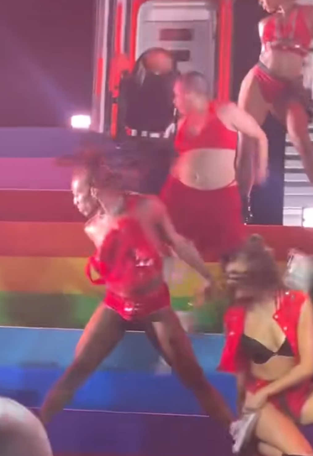 Day 3 of me posting a dance video everyday. Here’s a flashback to last months performance w/ Broadway Bares! A time was had!!! 