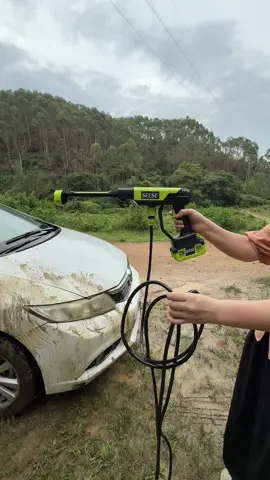 🤩🤩🔥Long-lasting wireless powerful car washer, your car needs it!!#clean #cleaning #tool #fyp #us #TikTokShopSummerSale #toddlermomsofitiktok #MomsofTikTok #summersale #tiktokshop #tiktokshopfinds #tiktokmademebuyit #FYP #foryou 