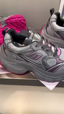 Sepatu sneakers sport shoes wanita #foryou #promoseruweekend #fyp 