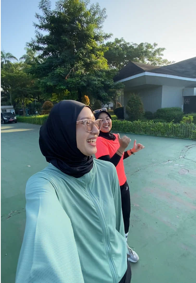 Eh eh kok goyang😌 #fypage 