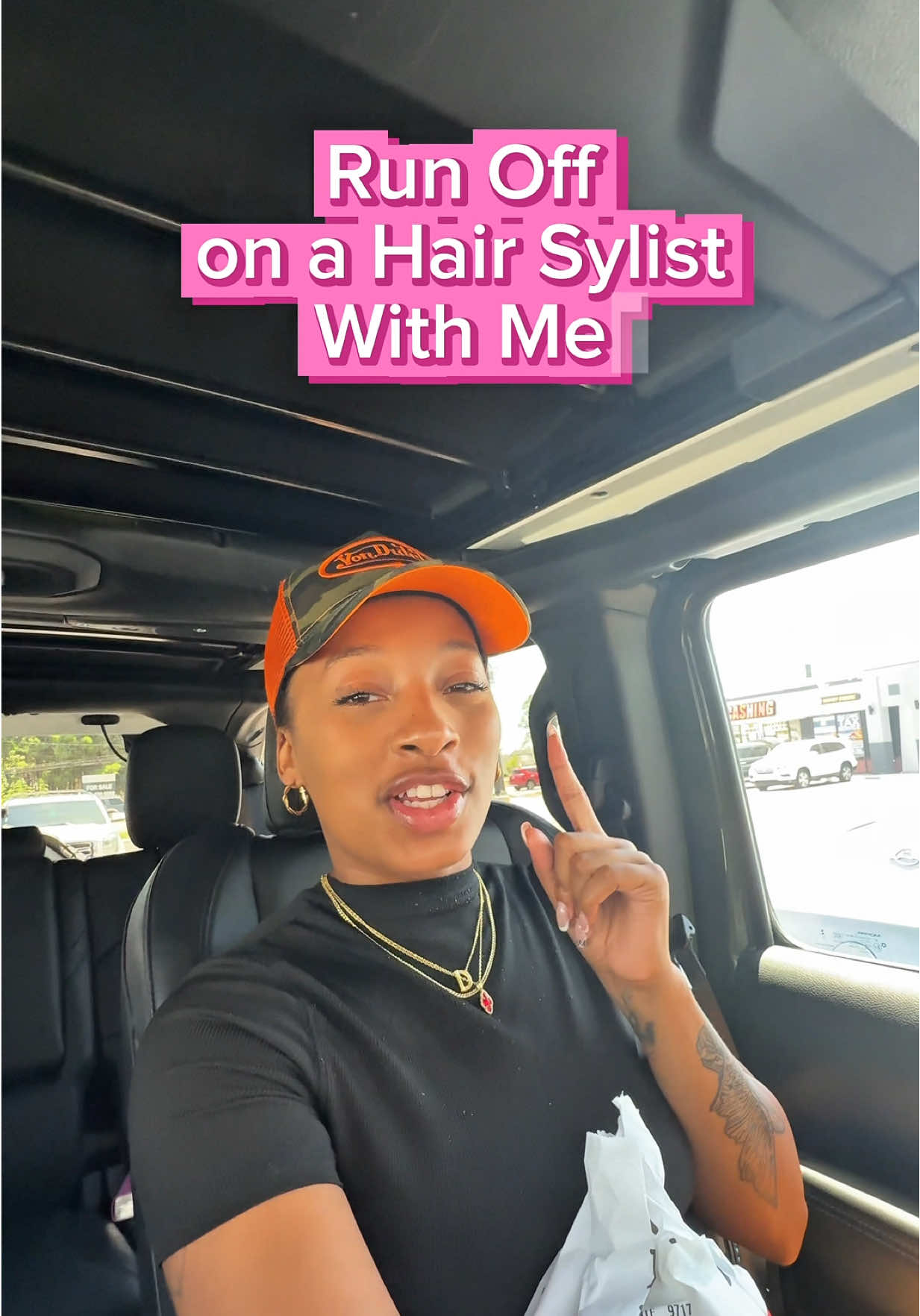 I love the work @fatima hair braiding beautybar @Xalè xaliss does! Let’s get her more clients! Tell her Dani sent ya 😉❤️