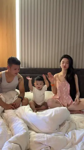 Bố mẹ làm gì con đấy #quanghai #chuthanhhuyen #Lido #fyp 