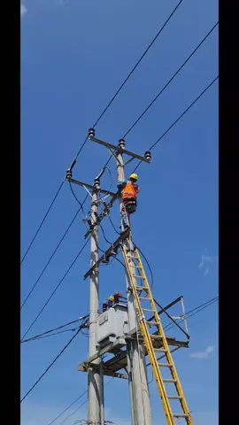 ada yg tau listrik terbuat dari apa??😅⚡️ #pln  #safety  #soundviral  #fyp 