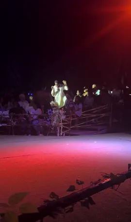 Here’s a little behind-the-scenes magic of George and Elenoa just vibing and entertaining us at the @fijian_flying_circus 😂🎤✨ Catch more of this energy live today at 5PM in Nadi. Westsiders,it’s your turn to bring the fam, crew. You don’t wanna miss it‼️🎯 From now to the 20th of August✨
