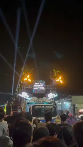 @TEBE AUDIO JOMBANG @STAR_LIGHTING💫 #karnavalbandungdiwek #2025 #fyp