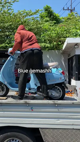 Vespa Lx 125cc Blue capri🐬🩵 Info pemesanan ⤵️ 0812-2720-8378(HAKIM) Buruan booking si blue gemash 😻 Scootss🛵💨💨💨💨 #vespa #vespamatic #vespalx #vespalx125 #fyp #foryou #xybca #fyppppppppppppppppppppppp 