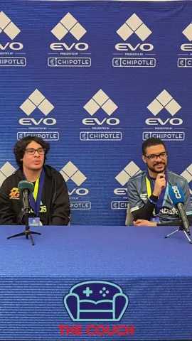 [ENTREVISTA EXCLUSIVA] SonicFox y Nicolás responden nuestras preguntas Post-match Además, el campeón de Mortal Kombat 1 en #evo2025 responde nuestras preguntas en la conferencia de prensa y anuncia su futuro profesional en Marvel Tokon y 2XKO! @EvoFGC @Studios  @arcsystemworks @2XKO #marveltokon #2xko #fgc #fightinggames 
