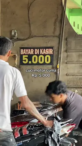 Di daerah kalian ada yg lebih murah cuci motornya? #cucimotor 