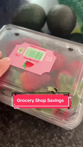 @skippys.fresh.frootz 49c cherry tomatoes 3x big bunches of broccoli $2.99 49c avocado big 5kg bag of potatoes $8.99 (i find they last so much longer too) 500gram strawberries $3.99 👏🙌🏻  This week I shopped around just to see if it makes a huge difference, between aldi, woollies and skippy’s fresh frootz in Victoria Point. I got way more things and saved around $60. I feel the fruit and vegs is a lot fresher from the fruit markets. I did score a bag of 7 capsicums for 95c from woolies though 🤗 #shop #fruit #veg #aldi #woollies #skippysfreshfrootz 