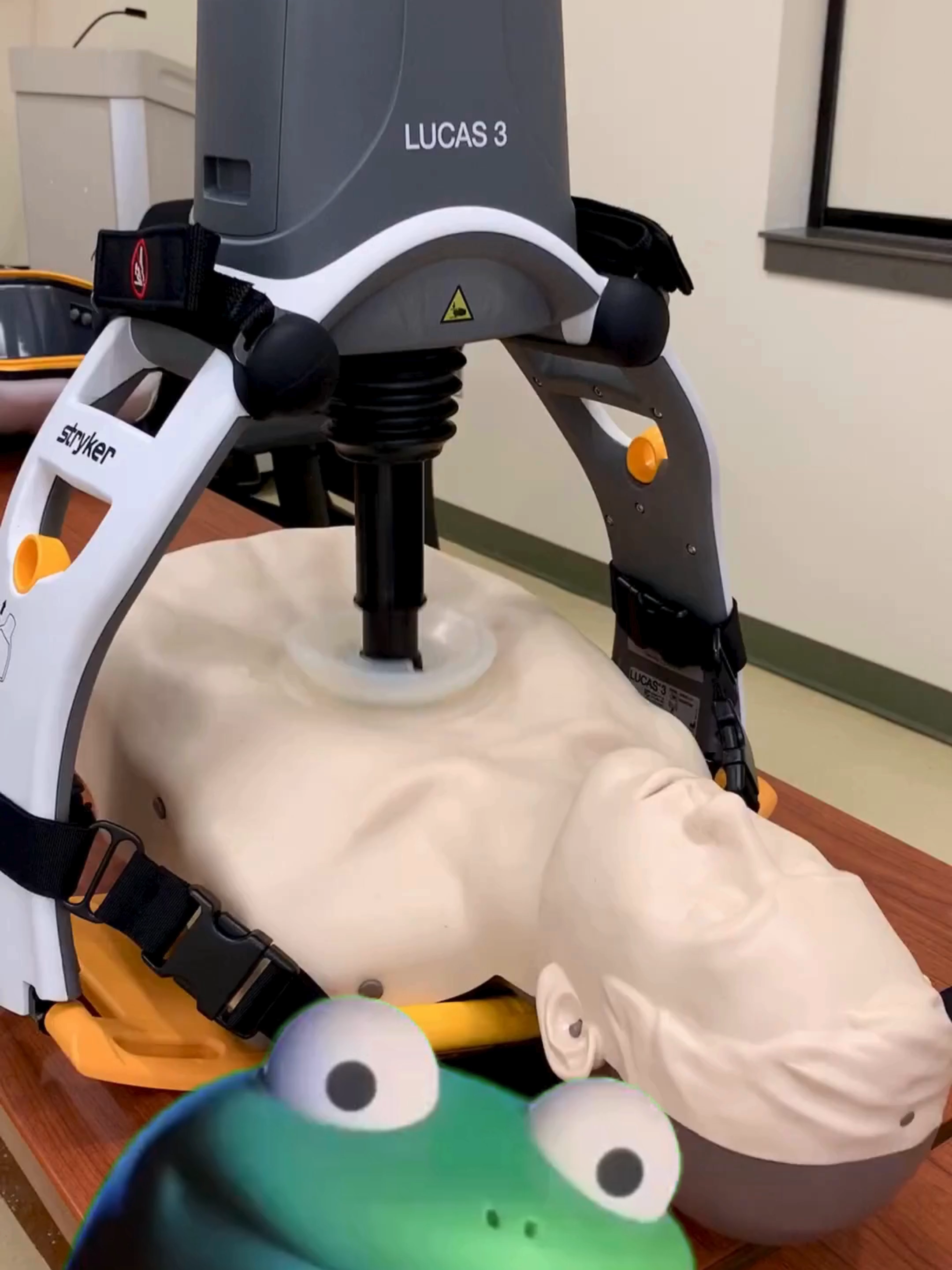 When you’re trying to run a code but you’ve been watching the “lizard” videos all day long, and it now lives in your head rent-free. #ems #emstok #cpr #lucas