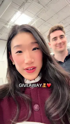💌GIVEAWAY CLOSED💌 WINNER IS @Meagan Therrien 📚🧌 : 1.	Follow me here & on Instagram @beccaxbloom 	 2.	Comment your favorite food! The Winner will be announced on my TikTok August 5th, 2025 @ 6PM PST