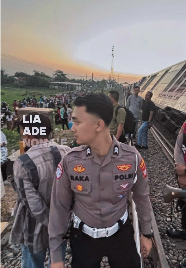 P adu foto buang muka 🤣 #CapCut #promoseruweekend #fypシ゚viral #fyp #subang 