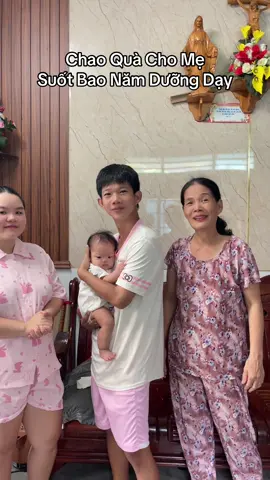 Cuối cùng cũng tới ngày này, ngày mình báo đáp bao nhiêu công lao dưỡng dạy của cha mẹ. Muốn chảy nước mắt luôn vậy á huhu #gdmang #bemang #fpy 
