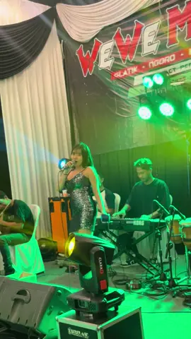 WEWE MUSIC SELALU SIAP MENGHIBURMU  cp jop DM AJA