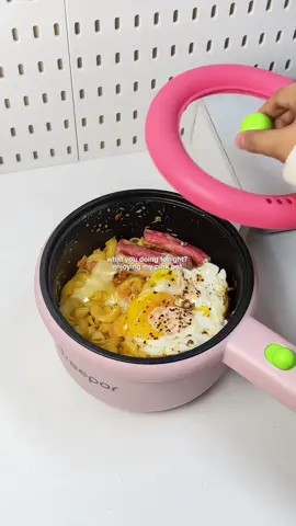 cook my fave baked mac and cheese 🧀 using this pink multifunction electric cooker from dreepor 🎀💫  #dreepor #cookingpot #electriccooker  #bakedmacandcheese #midnightcravings #multifunctioncooker #fyp 