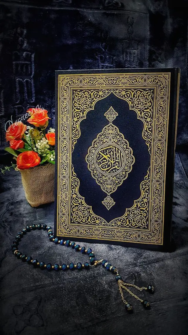 Quran pak beautiful picture #allahuakbar #beshk❤️💯 #pleaseunfrezzemyaccount #1millionaudition #fyp 