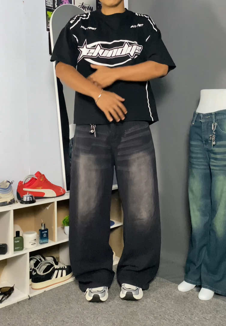 Celana yang 1 ni udah murahh kerenn pulaa #celanagombrong #baggyjeans #baggyoutfit #FashionPria 
