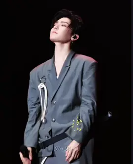 No one can love Zhao Yuanzhou as much as Hou MinHao. 🥺😭 #houminghao_28th_birthday #neohou侯明昊 #happy_minghao_day #houminghao #chinesactor #singer 