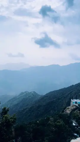 فهقت المدينة والدروب المرصفه  وضربت الفوجوج ولهف نفسي وتوقها 🍃 ‏⁧‫#فيصل_دخيل_الله  #ابها  #_خميس_مشيط  #تصويري #explore 