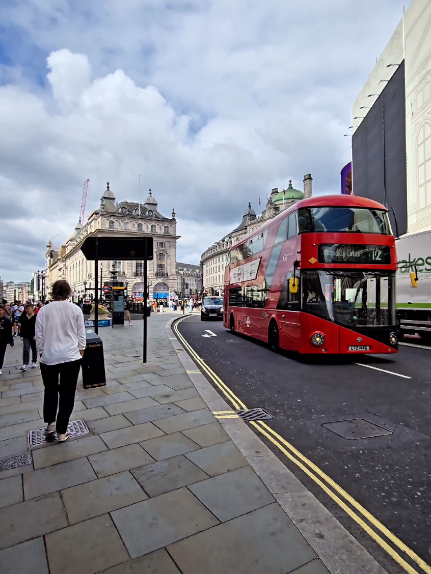 London, United Kingdom #london #travel #londonhotspots #londontiktok #piccadillycircus #londonlife #enjoylife #f #fyp 
