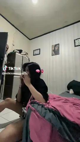 Berasa banget waktu aku nangis di pelukan ayah😭