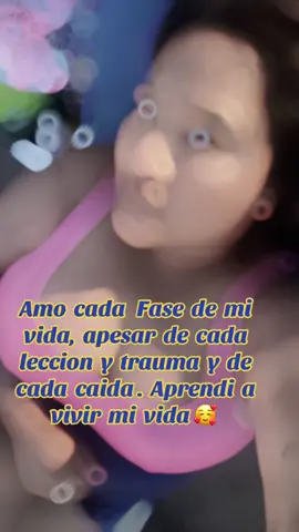 Quiero decir que no a sido facil mi niñez y mi vida de adulto pero aqui seguimos abeces con los animos bajos pero no permitamos pensar en lo negativo y triste mejor siempre recordar las etapas bonitas aquellas que nos hacen sonrreir 🥰🤭😍☺️😊 aqui no se permite estar triste animo que ella no me mire porque me prometi que su vida siempre sera Feliz asi sera mientras yo viva por algo el destino me trajo aqui 🙏🏽💕#xyzbca #fyp 