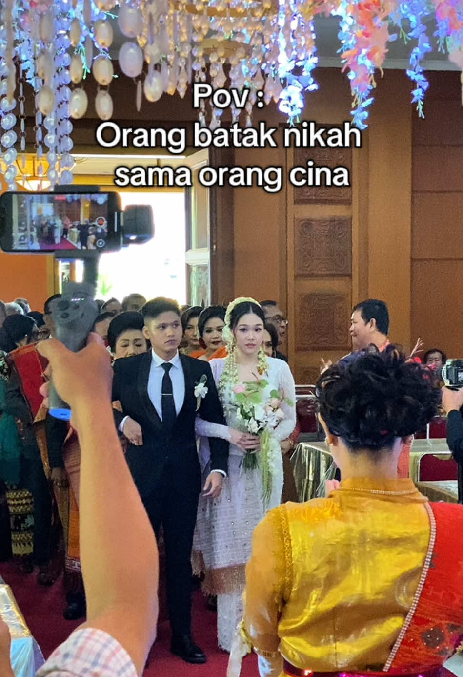 Emang bisa orang batak nikah sama orang cina? Bisa lah!😎🔥 #batak #bataktiktok #wedding #pernikahan #cina #chinese #mangain 