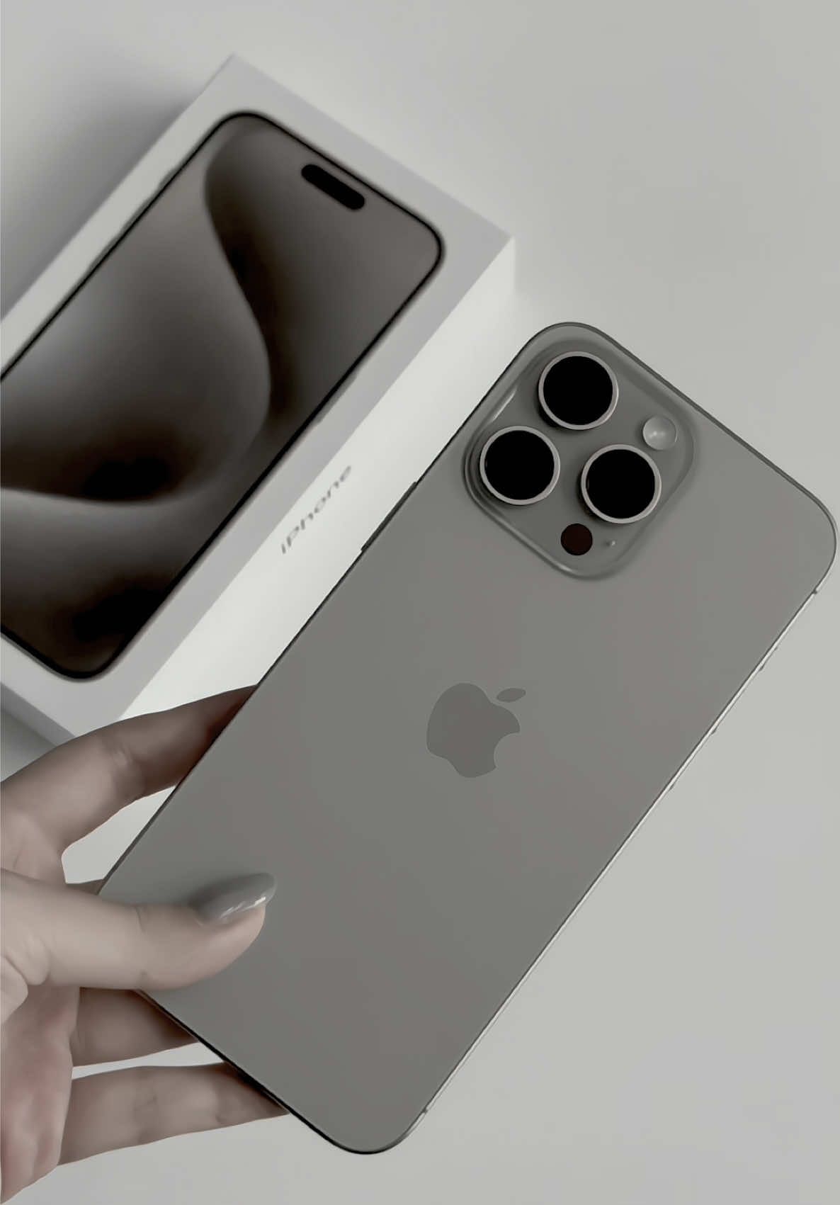 iPhone 15 Promax 256GB 21.900K 🎀 Các màu titan tự nhiên, trắng, xanh, đen giá chỉ từ 21.900K ✨ Sản phẩm được tặng kèm bảo hành & phụ kiện không phát sinh thêm chi phí khác 💖 #hemistore #iphonequan3 #apple #iphonegiare #viral #viralvideo #viralvideos #iphonegiaresaigon #iphonetragopquan3 #iphonetragop #viralvideotiktok #virall #hemistorequan3 #trending #viraltiktok #viralllllll #iphone #15promax #iphone15 #iphone15promax 