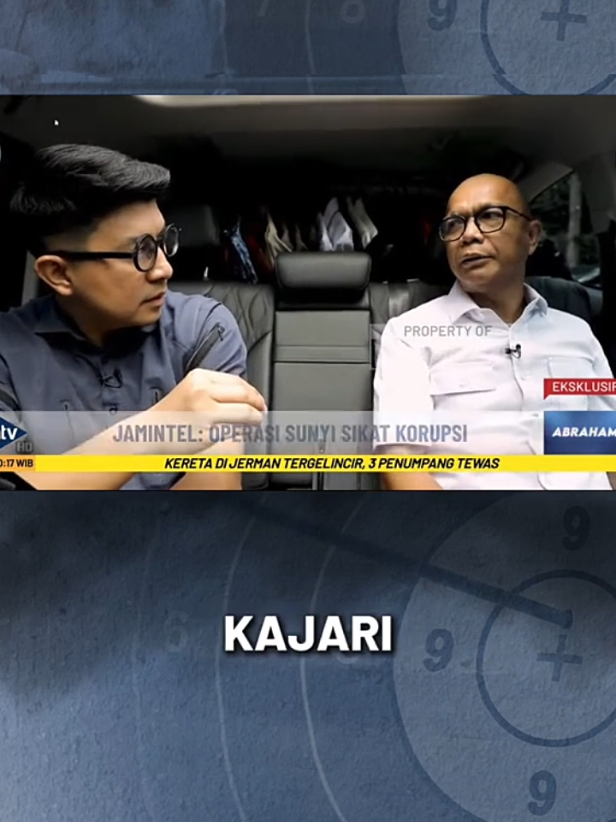 JAGA DESA ( Jaksa Garda Desa) merupakan aplikasi terobosan baru dari Kejaksaan Agung dalam hal ini Jam Intel, sebagai pengawasan pemerintahan desa jikalau ada penyalahgunaan wewenang bisa langsung lapor dan sampai ke pusat.  Hebat🫡 Jaksa Agung Muda Intelejen Bapak Reda Manthovani.  #kejaksaan #kejaksaanri #jaksa #jaksaagung 