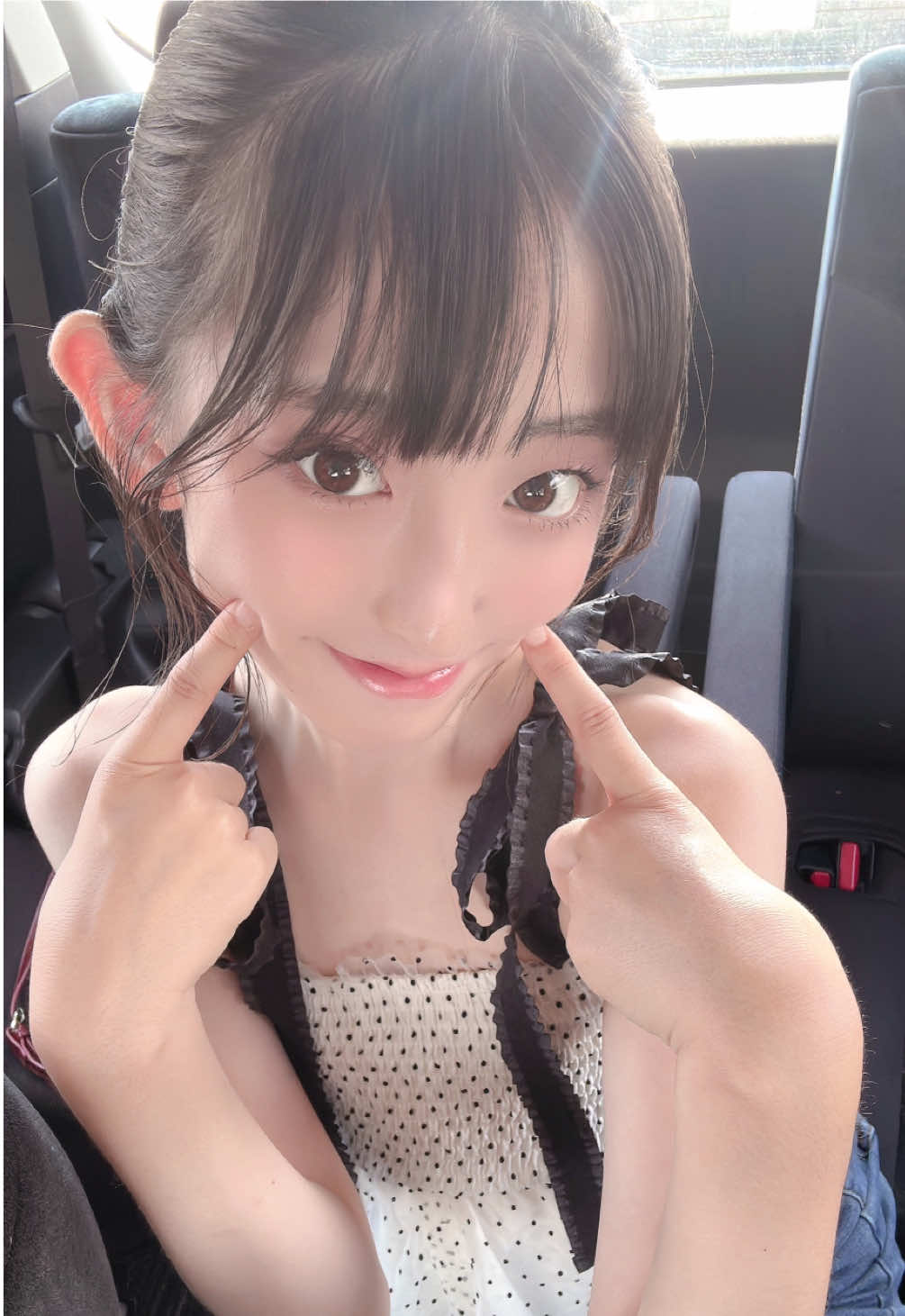 今日はお団子ヘアにしたよ✨ 今からゲーセン♡UFOキャッチャーたくさん取れるかな✨ #fyp #それはさておきあいうえおっと #あいうえおっとかきくけこれは 
