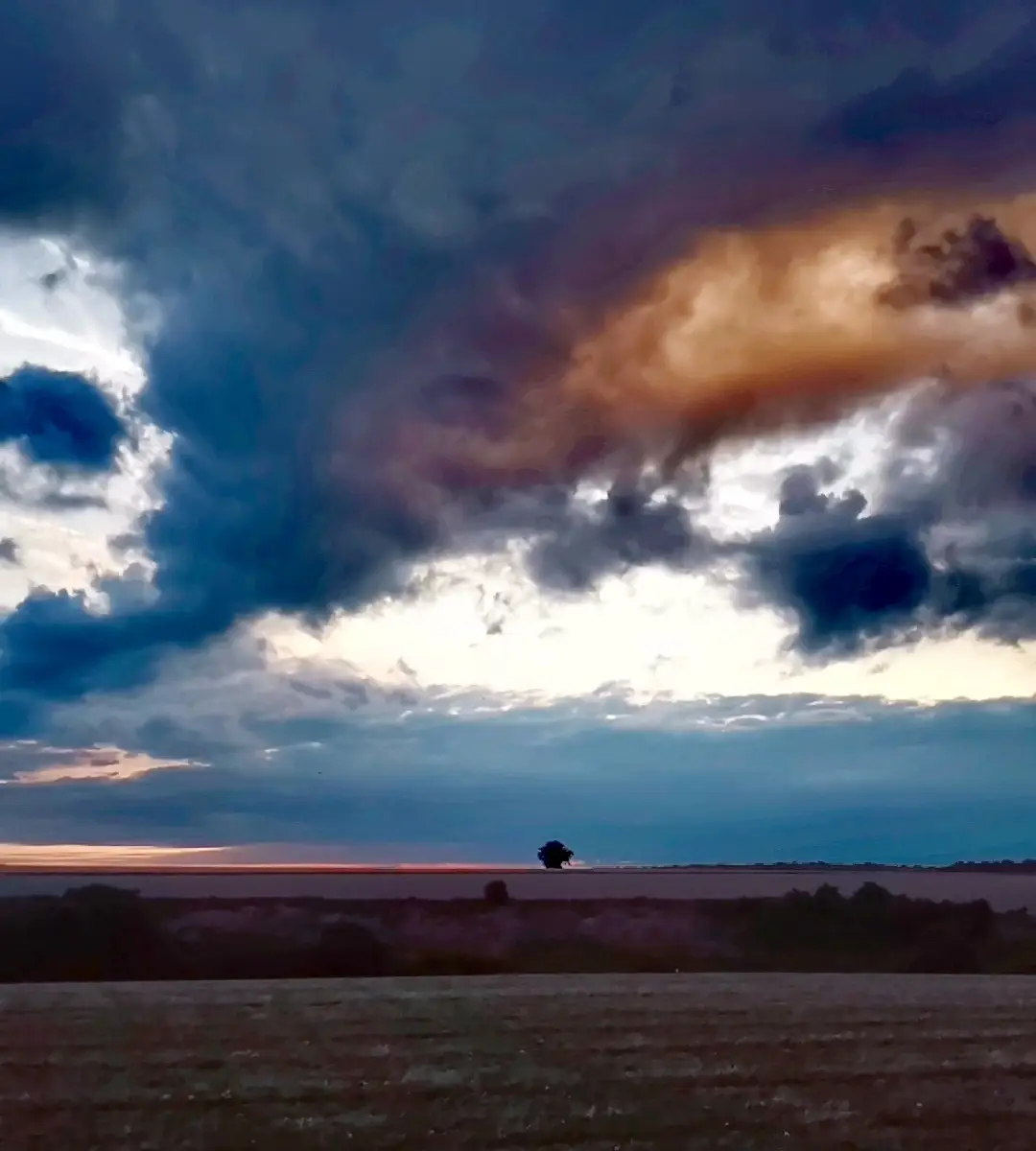 #foryou #pourtoi #météo#sky#sun #spot #sunset #skydiving #colors #france#Europe #magic#magnifique #paris #champ#show #hautdefrance #travel 