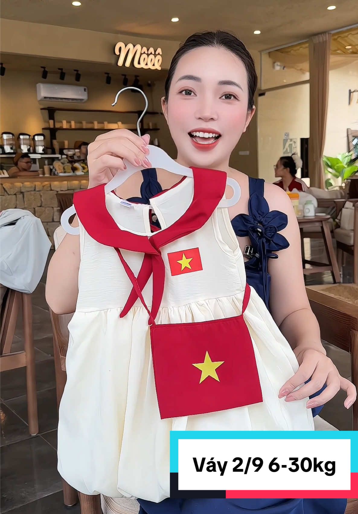 Váy cờ đỏ sao vàng cho bé mặc 2/9 #meminmax95 #vaycodosaovang #quanaotreem #vaychobemacle29 