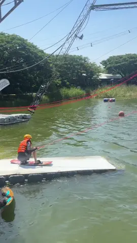 กินน้ำกี่อึก🤣 #เวคบอร์ด #เวคบอร์ดครั้งแรก #บึงตะโก้ #wakeboard 