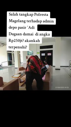 Diduga Minta Uang Damai Rp250 Juta, Oknum Polresta Magelang Jadi Sorotan Radarnet. co. id | Magelang, - Sabtu, 2 Agustus 2025 — Sidang praperadilan antara Adi Rikardi melawan Polresta Magelang kembali pada tanggal 1/8/2025 di Pengadilan Negeri Mungkid. Agenda sidang adalah pembacaan kesimpulan dari masing-masing pihak. Namun, pembacaan putusan ditunda hingga Selasa, 5 Agustus 2025 pukul 10.00 WIB. Penundaan ini memicu sorotan tajam, terutama di tengah gelombang solidaritas sopir truk yang terus hadir mengawal kasus yang dinilai sarat kejanggalan tersebut.  Tak hanya itu, sorotan publik makin tajam usai mencuatnya dugaan adanya permintaan uang damai senilai Rp250 juta dari oknum Unit II Tipidter Polresta Magelang. Dugaan Uang Damai Rp250 Juta, Polresta Bungkam 