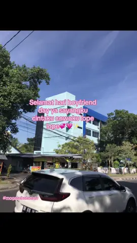 Selamat hari boyfriend day@Ulan Der @~Der  #fypviral #fyppage #sorotan #fyp4you #masukberandafyp #ikuttrendtiktok 