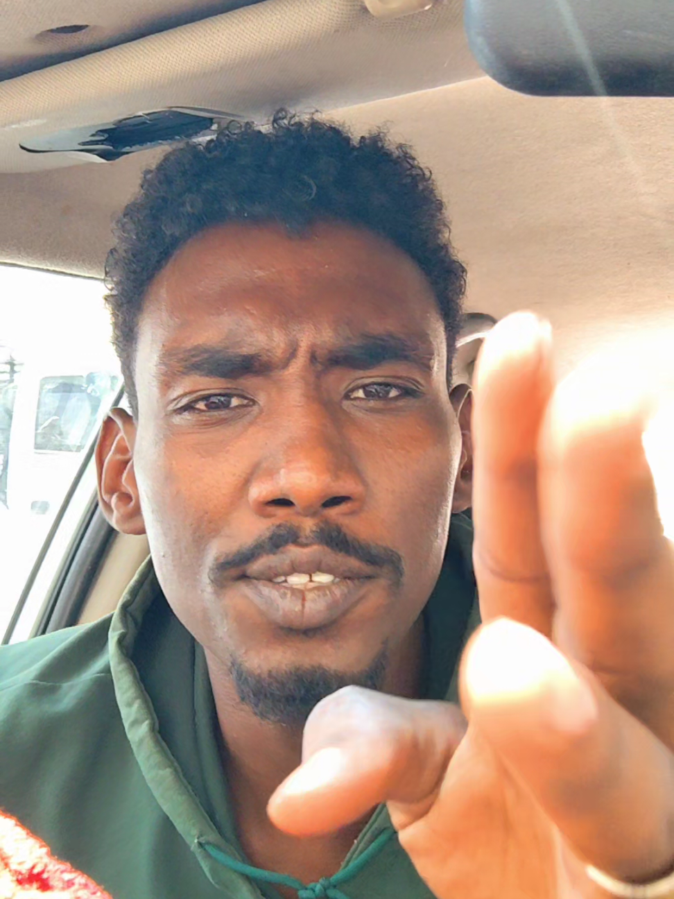 راجين الله يزيد يكترث خيرنا  نرطب ونغنى كمان نحلحل دينا  ساألين الموله يكرمنا ويكبر جيبنا  نخلق سمعه طيبه ونعز الغيرنا  الغربه والمغتربين دوام الحال من المحال  تفاألو واحسنُ الظن بالله وربنا ما بقصر فينا #المغتربين #السعوديه #الامارات #قطر #البحرين #سودانيز_تيك_توك_مشاهير_السودان #عطبرة #عطبره_بلد_الحديد_والنار 