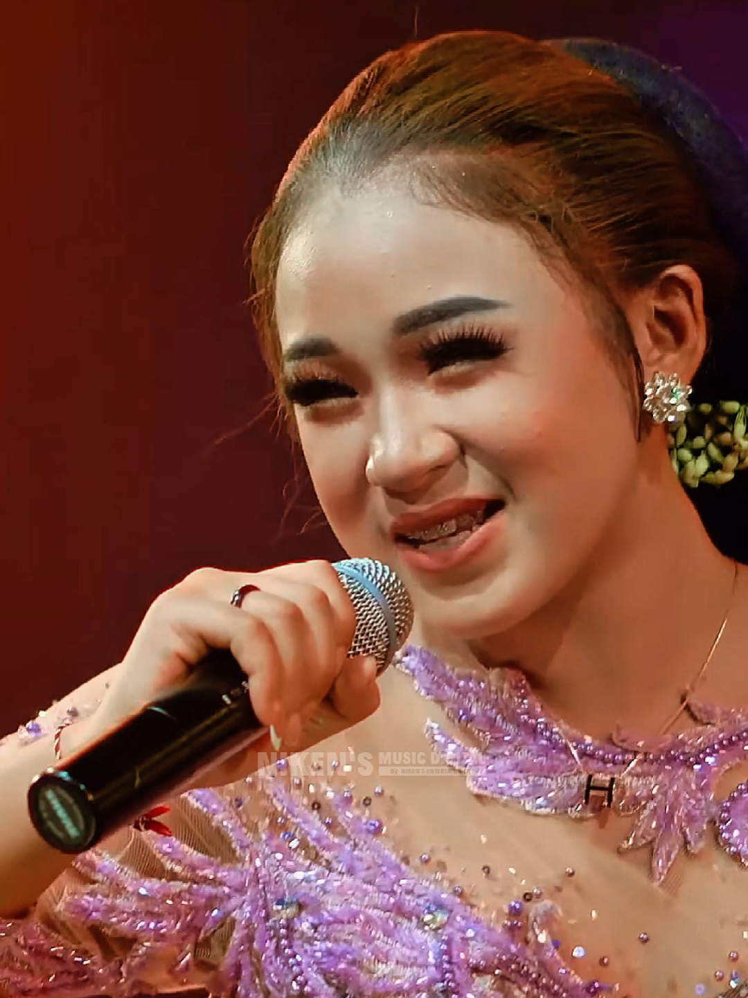 Akhir Sebuah Cerita - Niken Salindry Source Video On Youtube Channel CAMPURSARI EVERYWHERE (Released On 20 Juli 2023)  .  #nikensalindry #nikensalindryterbaru #nikensentertainment #nikensmusicdigital #sanidynusantara #sanidylampung #campursarieverywhere 