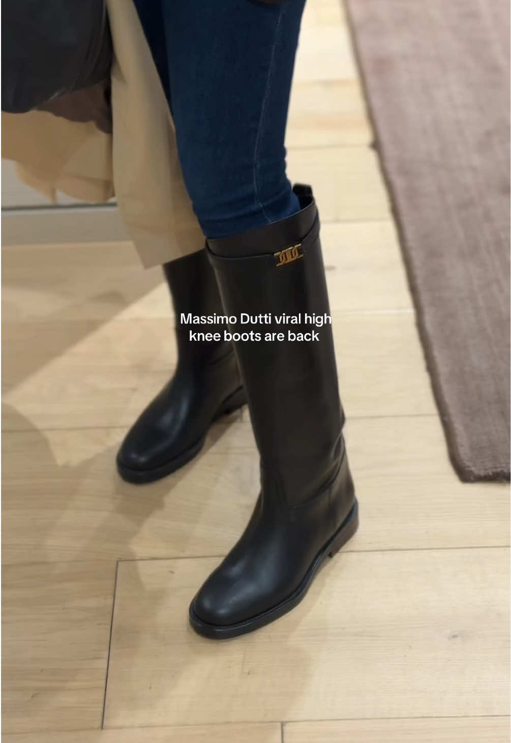 They are stunning 🖤 which color you prefer ? #massimodutti #elegant #aesthetic #chicfashion #highkneeboots #boots #fallschoes #fallfashion #falloutfits #CapCut 