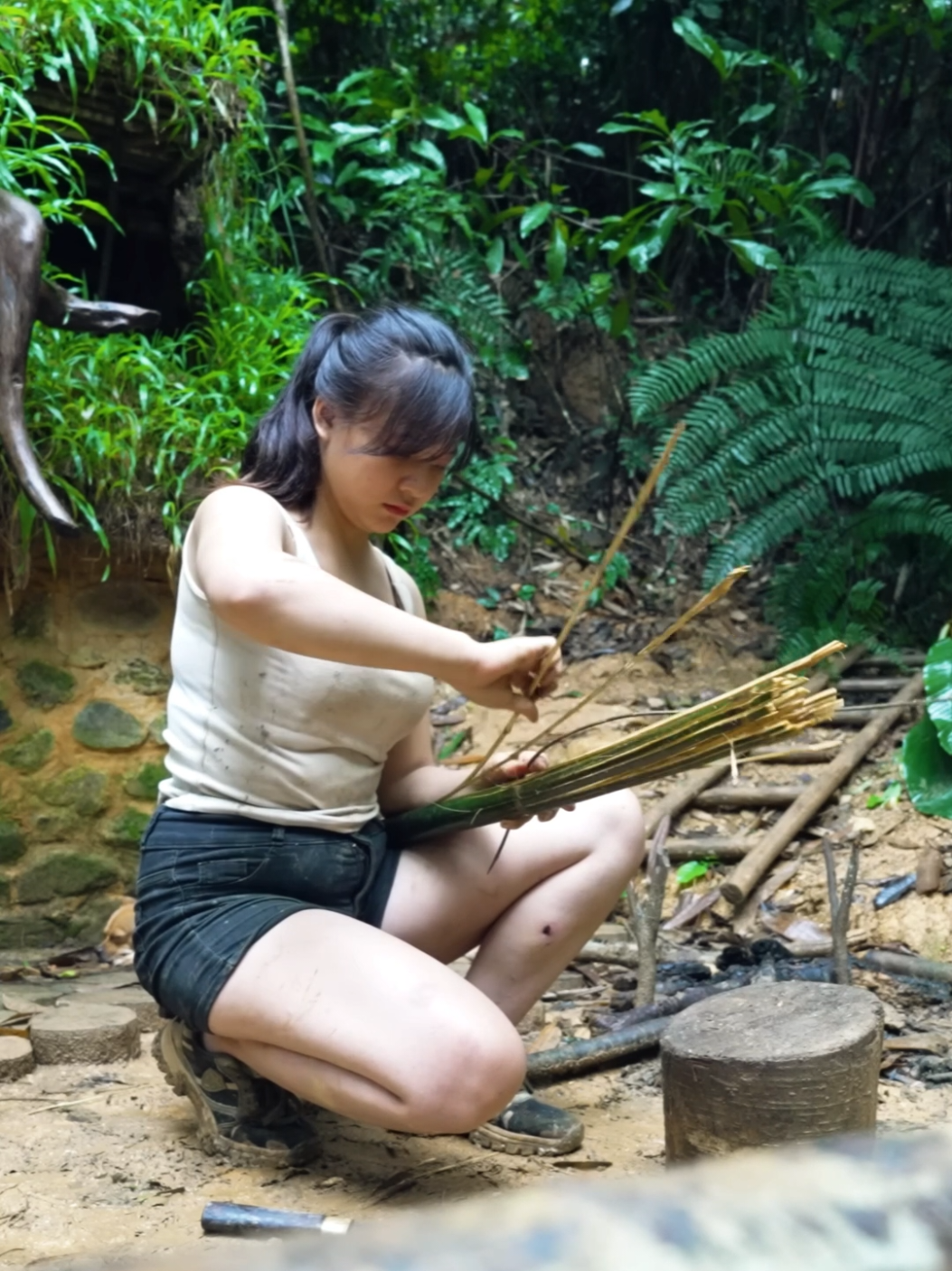 Overnight in a Cabin in the Wild, Avoid the Rain, Shower, and Cook Wild Beauty Returns, Part 2