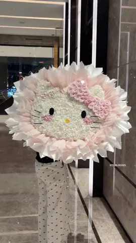 Nghe đồn bó hoa hellokitty dạo này đang hot #mikflorist #fypシ #hoatangnguoiyeu #giftybykim #flowerbykim 