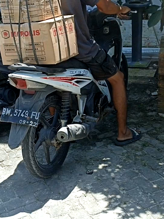 Pengiriman 6 paket Marolis untuk Tanaman Sawit ke Sumatra Selatan. Coba dan rasakan sendiri Kehebatan Marolis :) #sawitindonesia #sawitriau #marolis #marolisuntuksawit #sawit #fyppppppppppppppppppppppp #sawitontiktok #pupuksawit