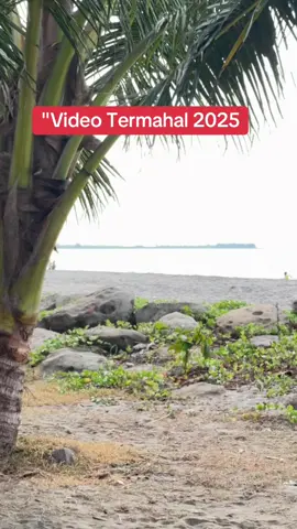 Pantai Cemara #weekend #pantai #pesonapantai #putriiklan 