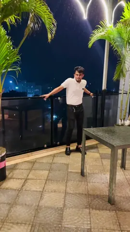Guess the videographer? #saiyaara #raselkhan #raselkhansr #shahiduzzaman_rasel 
