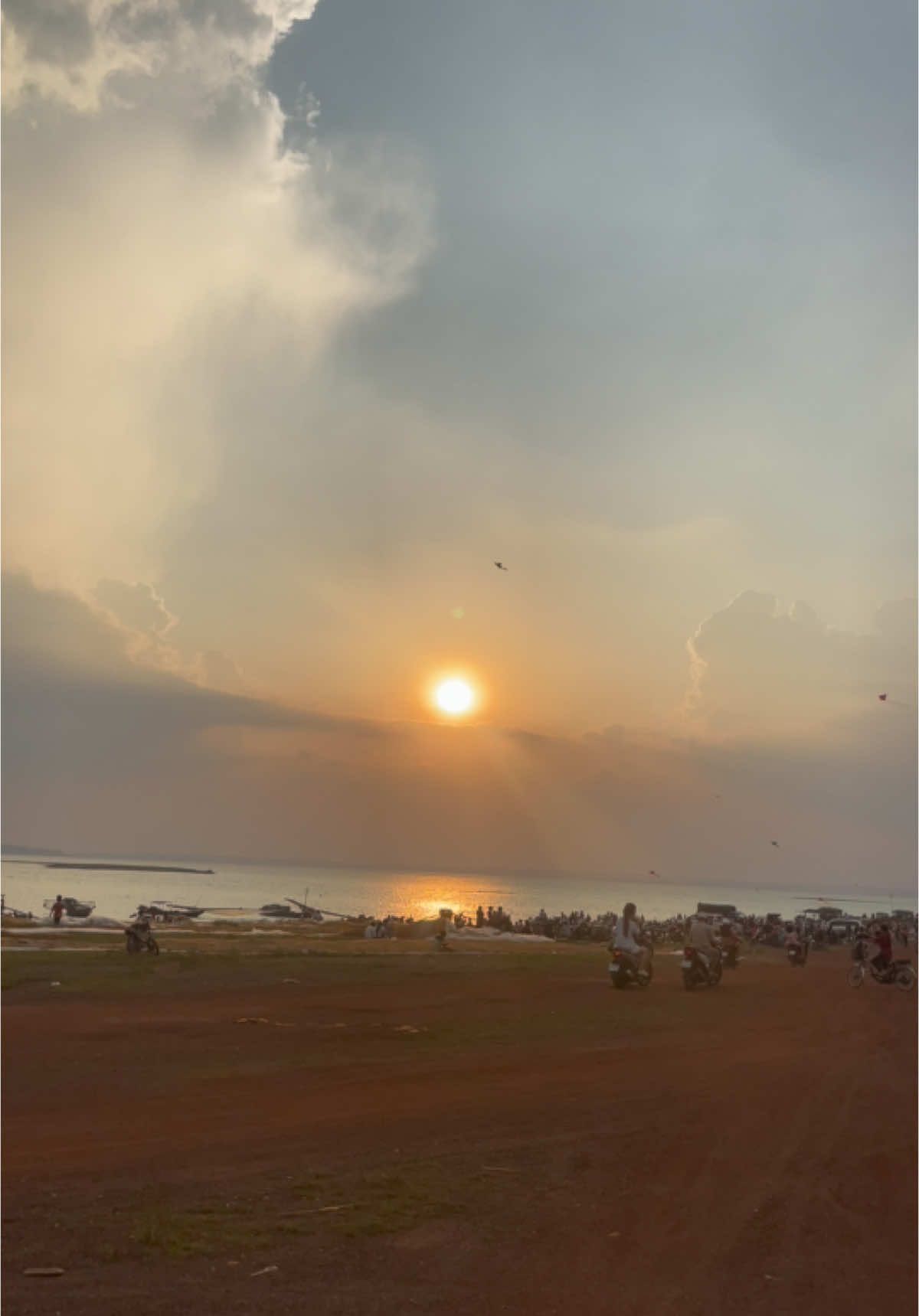 Cường2k3#huhuong cuối tuần chúc cả nhà 1 ngày vv nhé 🥰#60đồngnaixinchào👋🙆‍ #tiktok 