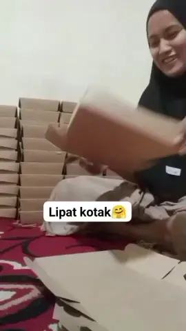 💥 KERJA SANTAI, CUAN DATANG SENDIRI! 💥 📦 Lipat kotak catering dari rumah 💸 Bayaran langsung Rp500.000 / 250 kotak! 🚚 Barang diantar & dijemput ke tempatmu 🕒 Waktu kerja bebas – kamu yang atur! ✨ Pas banget buat kamu yang: ✅ Lagi butuh uang tambahan ✅ Mau kerja ringan tapi cuan ✅ Gak punya pengalaman? Gak perlu khawatir! 🚫 Tanpa modal 🚫 Tanpa keluar rumah 🚫 Tanpa tekanan 📲 MINAT? Langsung DM sekarang! 🔥 Slot terbatas, siapa cepat dia dapat!   #creatorsearchinsights  #fypagetiktok #fyppageforyou #page #fypシ #fypシ゚viral #fyp #fypage #loker2025 #fyppppppppppppppppppppppp #foryou #viral #munculberanda #4u 