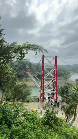 Cinta bakso Ikan membawaku ke jembatan ciloa… pokoknya kenangan pisan wkwk #kehidupanseharihari #fyppppppppppppppppppppppp #jembatancilosehtasikmalaya 