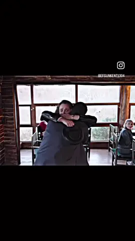 Sizi çok özledik  Sizi çok seviyoruz 💫 #miraydaner #denizcanaktas #halilibrahim #denmir #halzey #aşk 