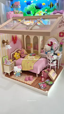 💒  Lovely Pink Bedroom  มาต่อบ้านจิ๋ว Rolife บ้านในฝันวัยเด็กกันนน🐰🎀🍥 ──  ที่เค้าต่อจะเป็นน Lovely Pink Bedroom ห้องนอนสีชมพู ⟡˖ ࣪  ꩜ พิกัด @Rolife official  🌸 ช่วงนี้ทาง Rolife เค้าจัดโปร Back to School อยู่นะคะ ลดไป 15% เลยยย ใครอยากได้เค้าแปะโค้ดและพิกัดไว้หน้าโปรน้า ☆ Code : sweetie15  🌻[ 15% discount ] ⋆𐙚₊ 𝐭𝐚𝐠𝐬 ; #rolife #rolifeminiatures #rolifeminihouse #rolifesupercreator #บ้านจิ๋วdiy #บ้านโมเดลของเล่น #ของเล่นจิ๋ว #โมเดลบ้านจิ๋ว #บ้านตุ๊กตาdiy 